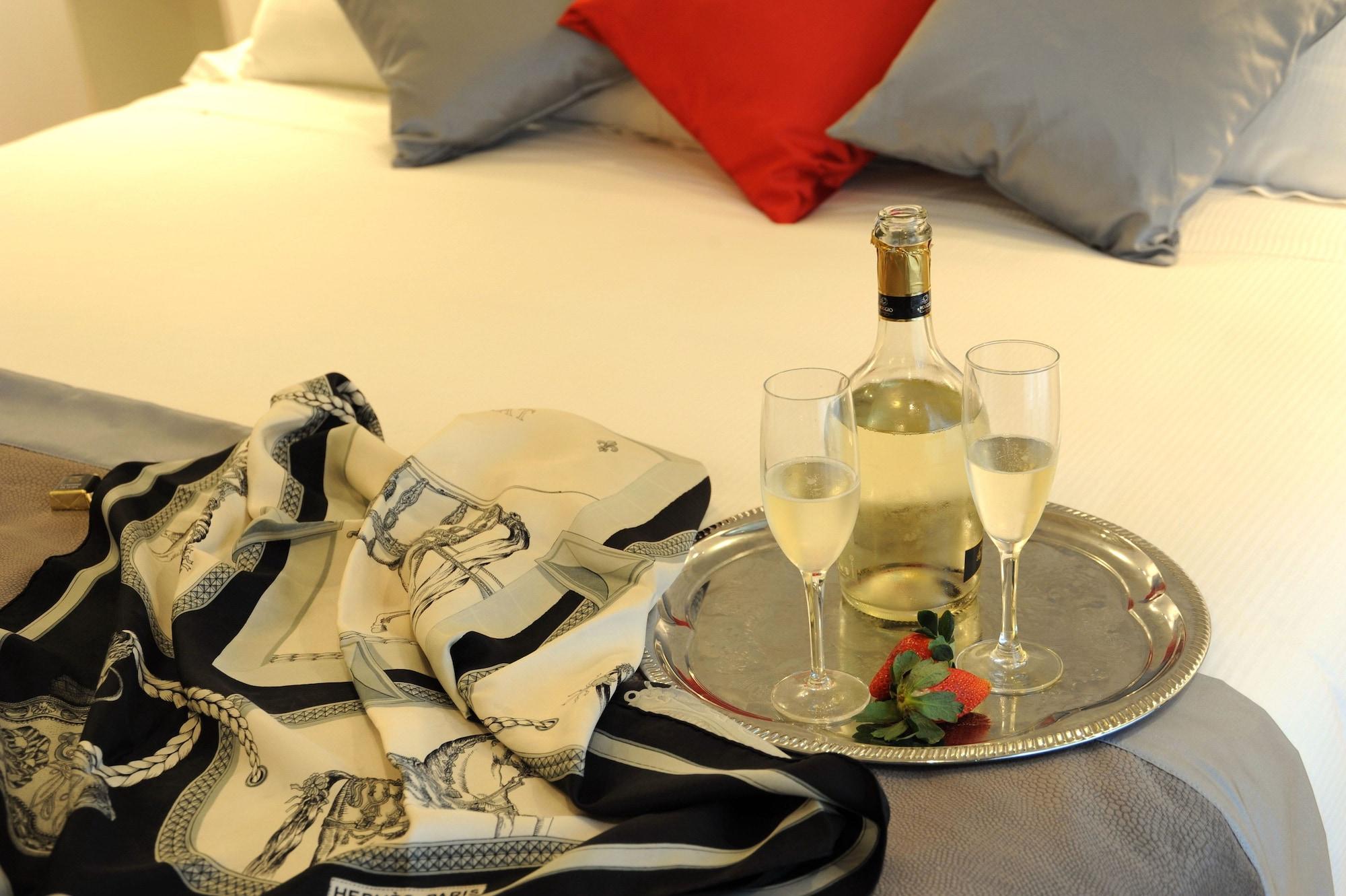 My Suites Piazza Di Spagna Рим Экстерьер фото